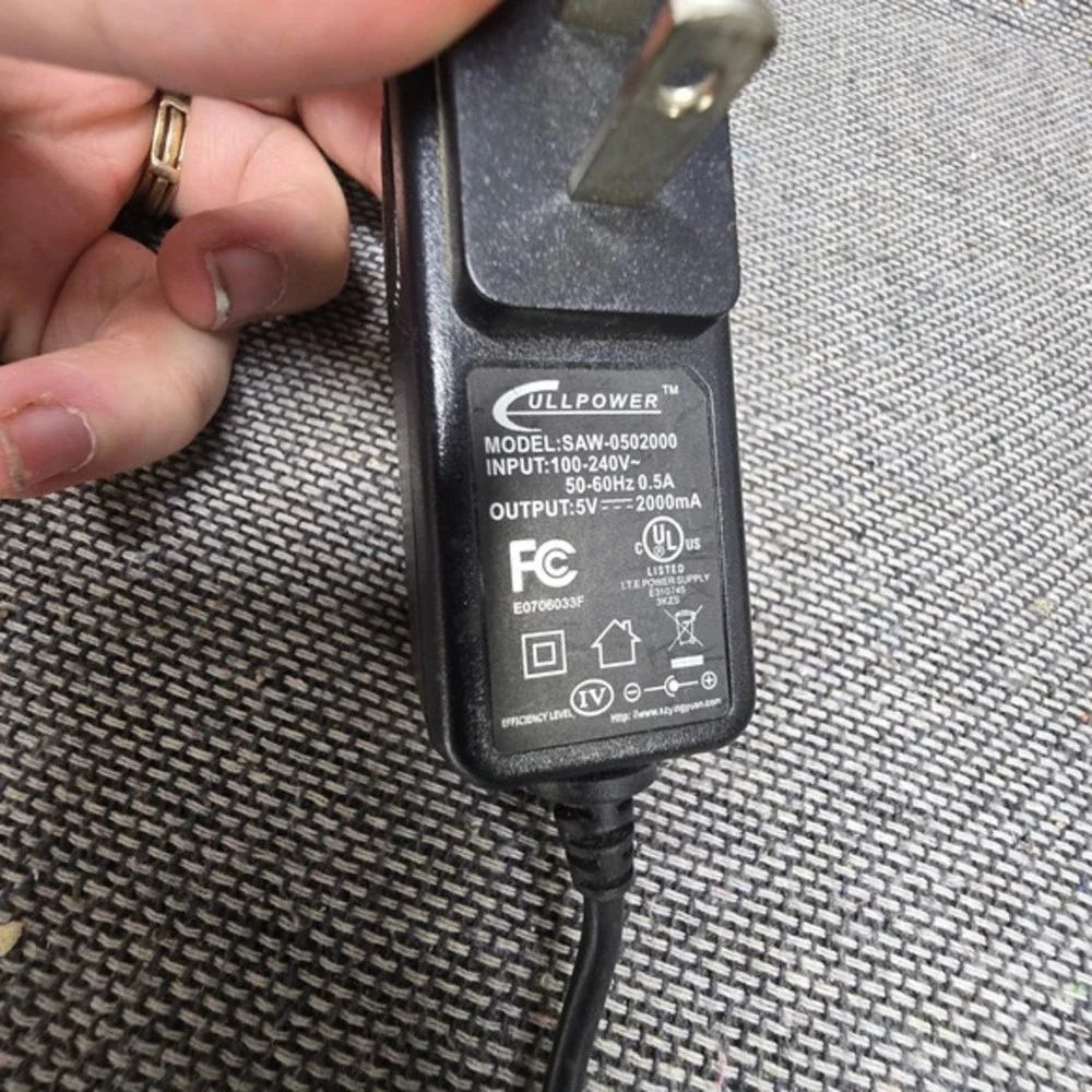 Fullpower AC Adapter SAW-0502000 5V 2A Power‎ Supply Black Excellent Universal